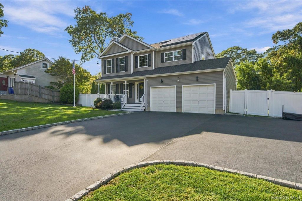 48 Sunrise Drive, Sound Beach, NY 11789 — photo 2
