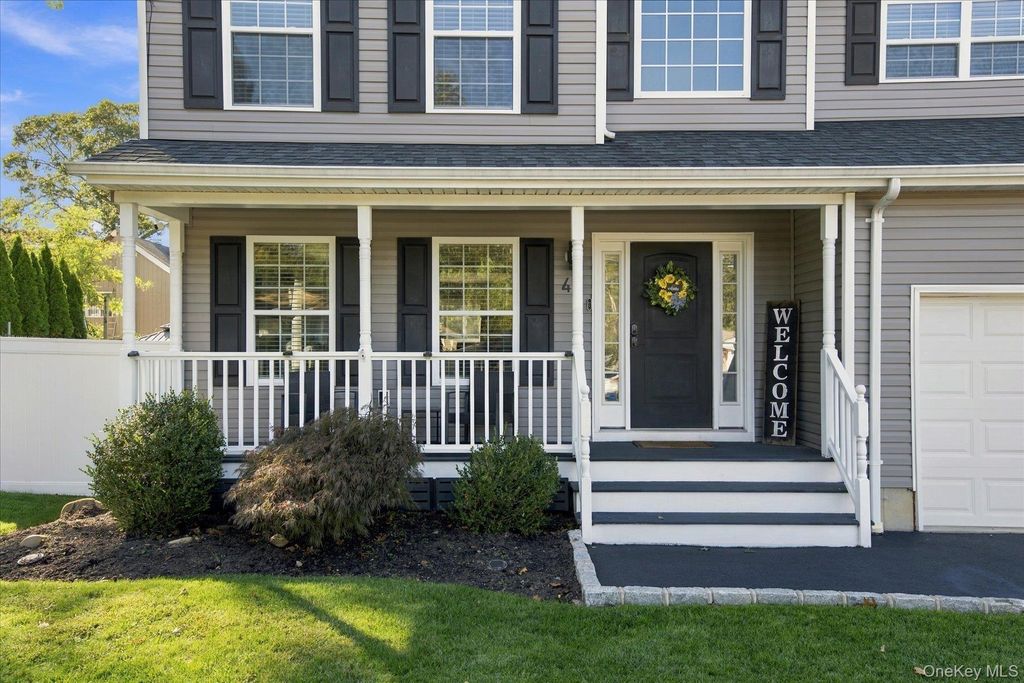 48 Sunrise Drive, Sound Beach, NY 11789 — photo 4