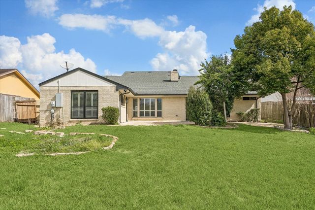 607 Tanglewood Drive, Friendswood, TX 77546