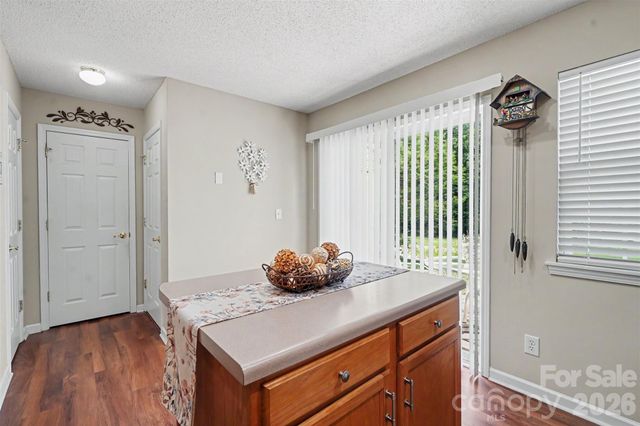 605 Gelderland Drive, Matthews, NC 28104