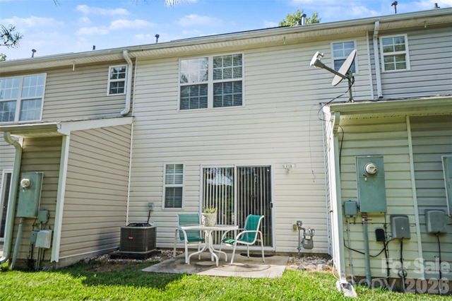 605 Gelderland Drive, Matthews, NC 28104