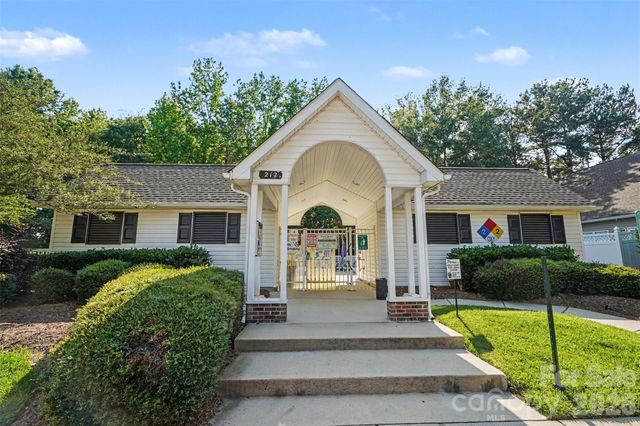 605 Gelderland Drive, Matthews, NC 28104