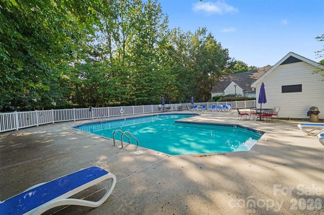 605 Gelderland Drive, Matthews, NC 28104