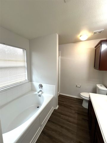 1923 Pin Oak Lane, Dallas, TX 75253