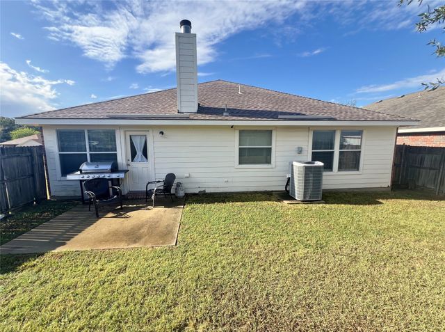 1923 Pin Oak Lane, Dallas, TX 75253