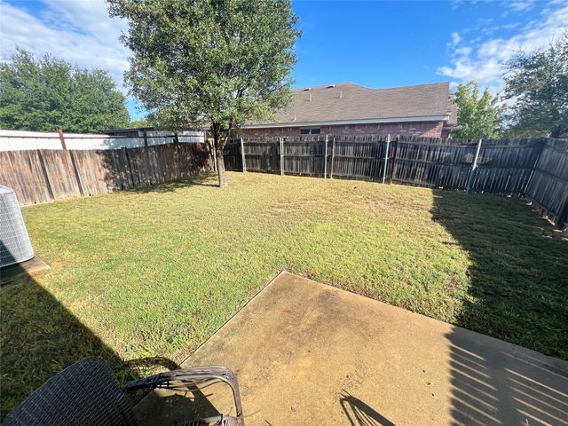 1923 Pin Oak Lane, Dallas, TX 75253