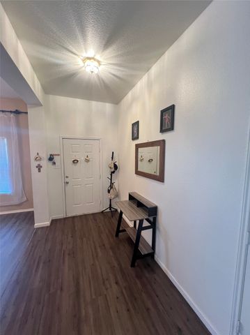 1923 Pin Oak Lane, Dallas, TX 75253