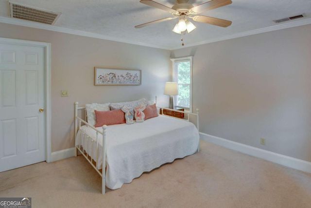 1657 Hewatt Road SW, Lilburn, GA 30047