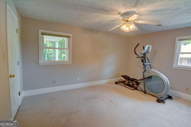 1657 Hewatt Road SW, Lilburn, GA 30047