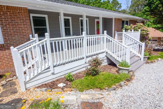 1657 Hewatt Road SW, Lilburn, GA 30047