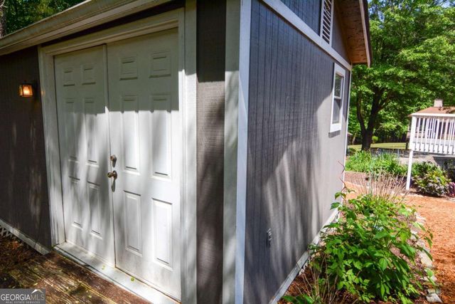 1657 Hewatt Road SW, Lilburn, GA 30047