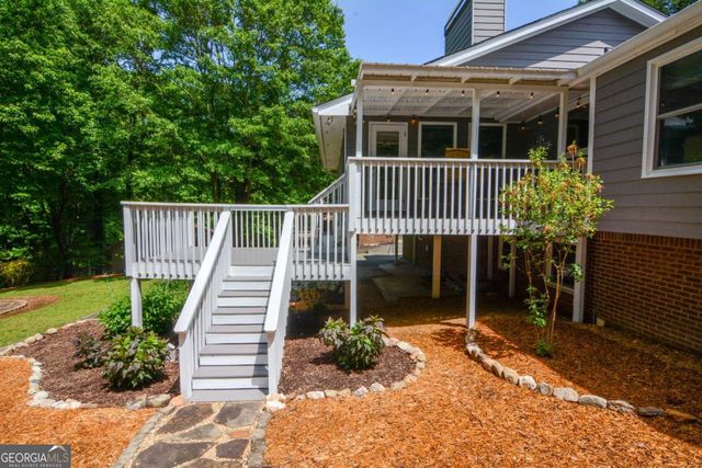 1657 Hewatt Road SW, Lilburn, GA 30047