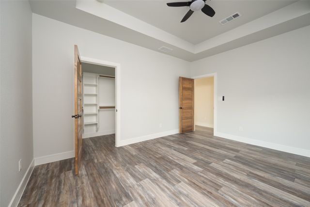 411 W Elm Street, Whitewright, TX 75491