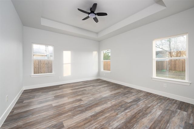 411 W Elm Street, Whitewright, TX 75491