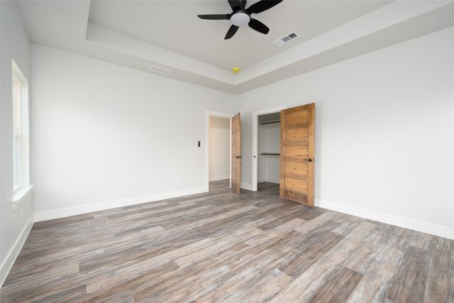 411 W Elm Street, Whitewright, TX 75491
