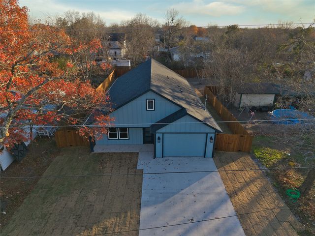 411 W Elm Street, Whitewright, TX 75491