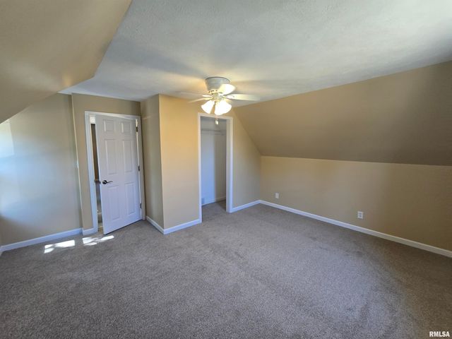 921 CATHERINE Street, Pekin, IL 61554