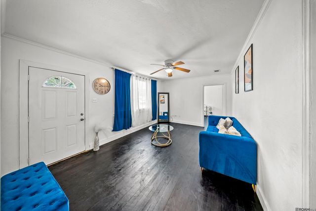 10423 Red Oak Dr, Baton Rouge, LA 70815