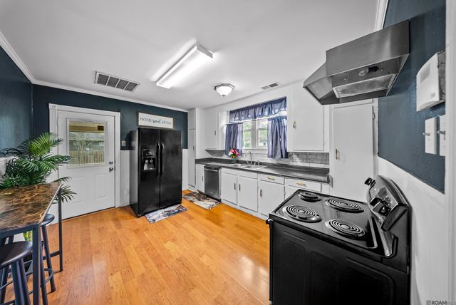 10423 Red Oak Dr, Baton Rouge, LA 70815