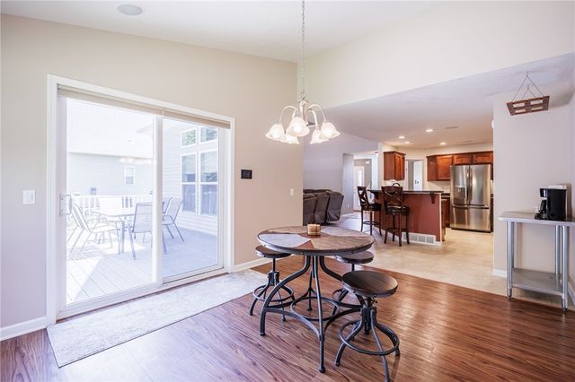 230 Woodsview Drive, Webster, NY 14580