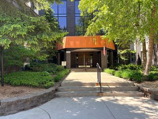 9530 Lamon Avenue 115, Skokie, IL 60077
