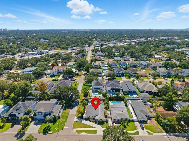 4102 WATROUS AVENUE W, Tampa, FL 33629