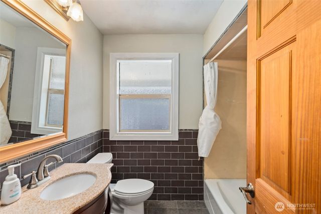 180 Front Street S, Issaquah, WA 98027