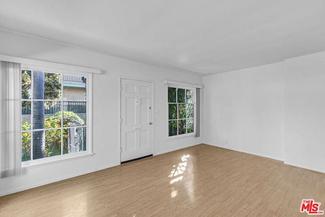 1623 S Bundy Drive, Los Angeles, CA 90025