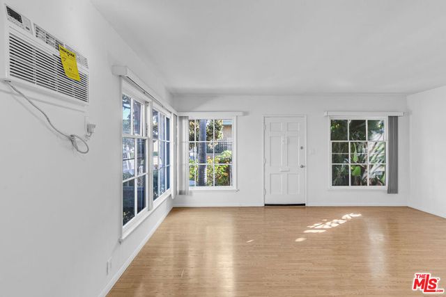 1623 S Bundy Drive, Los Angeles, CA 90025