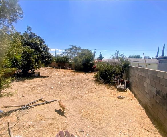 17669 Pinedale, Fontana, CA 92335