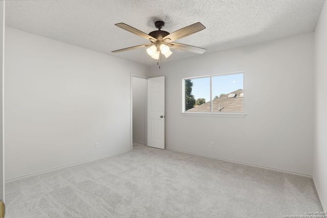 8123 Chestnut Manor Dr., Converse, TX 78109