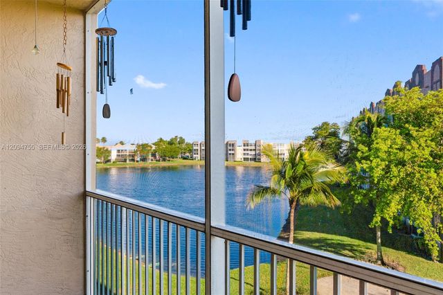 7647 Southampton Terrace 314, Tamarac, FL 33321