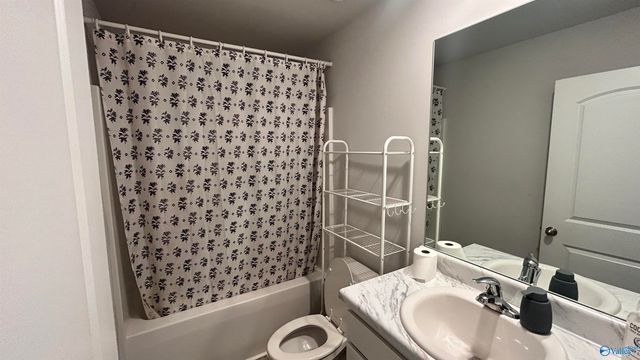 174 Meadow Ridge Drive, Hazel Green, AL 35750