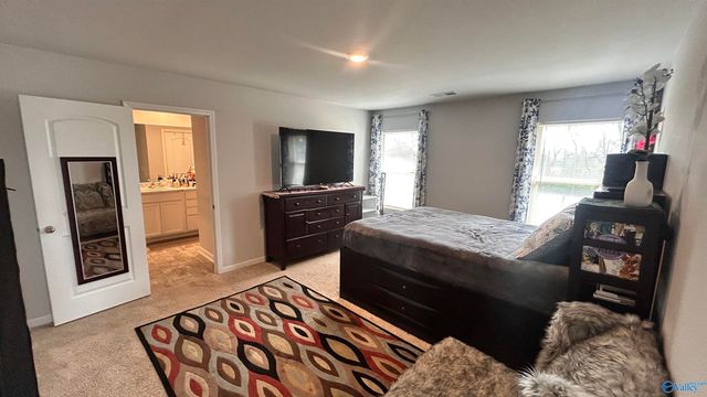 174 Meadow Ridge Drive, Hazel Green, AL 35750