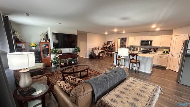 174 Meadow Ridge Drive, Hazel Green, AL 35750