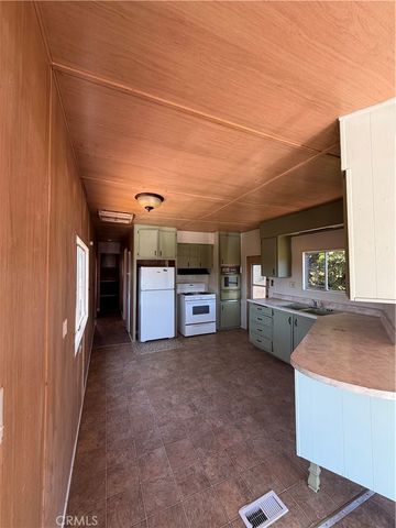 3955 Leonore Avenue, Clearlake, CA 95422