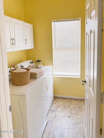 231 N LEOMA Court, Chandler, AZ 85225
