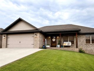 1209 E Date Street, Russellville, AR 72802