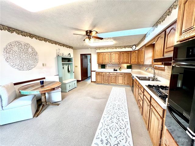 20 W Walnut Street, Phillipsburg, OH 45354