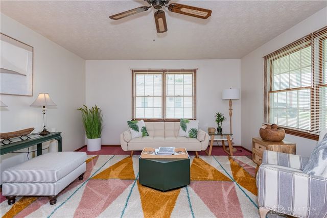 20 W Walnut Street, Phillipsburg, OH 45354