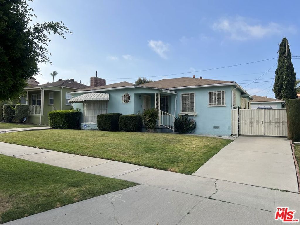 3511 Floresta Avenue, Los Angeles, CA 90043
