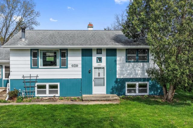 1041 S 6TH STREET, De Pere, WI 54115