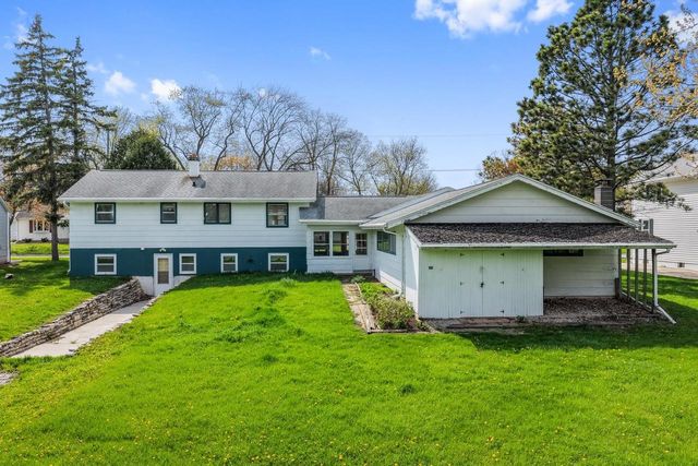 1041 S 6TH STREET, De Pere, WI 54115