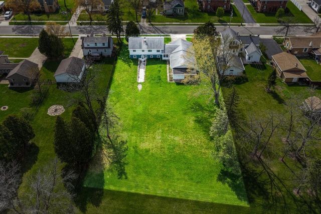 1041 S 6TH STREET, De Pere, WI 54115