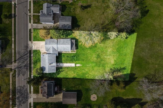 1041 S 6TH STREET, De Pere, WI 54115