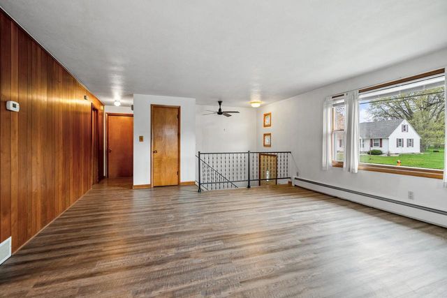 1041 S 6TH STREET, De Pere, WI 54115