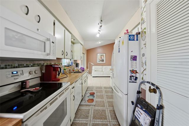 7214 SNOW DRIVE, Englewood, FL 34224