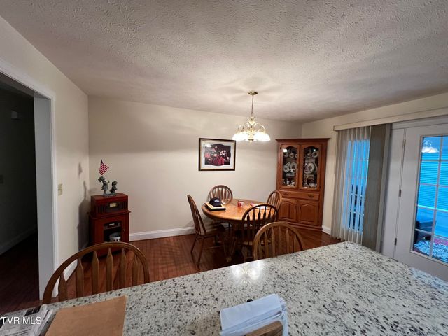 839 Deerfield Lane, Hampton, TN 37658