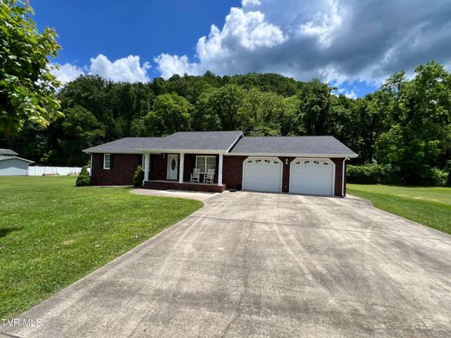 839 Deerfield Lane, Hampton, TN 37658