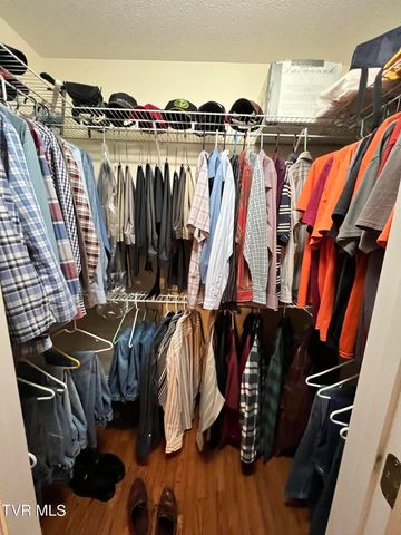 839 Deerfield Lane, Hampton, TN 37658